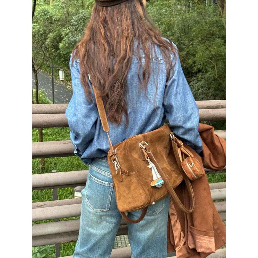 Designer Bag Tote Shoulder New Large Capacity Matte Korean And Japanese Commuter Versatile Handbag Pillow Boston