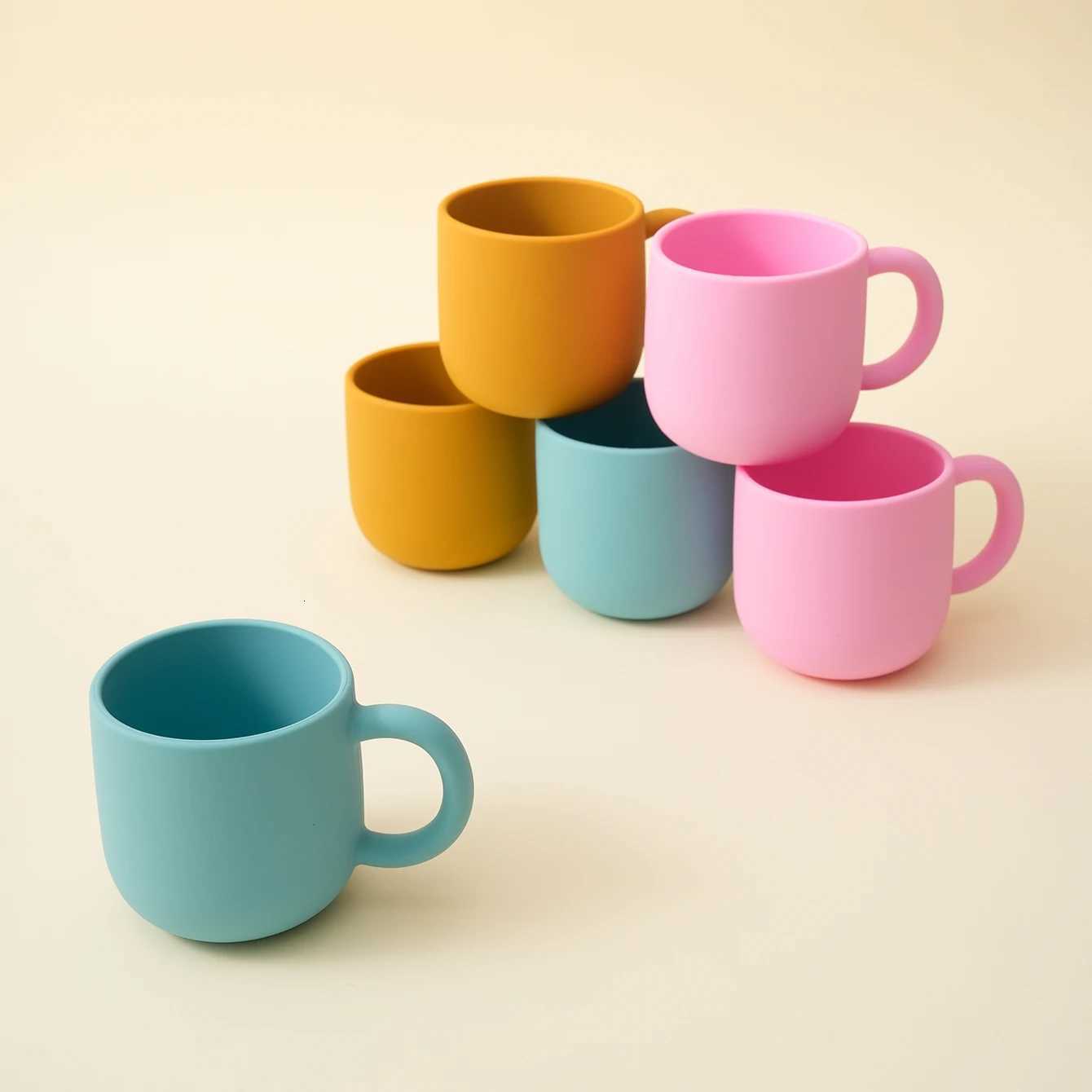 1PCS Color Kids Silicone Baby Feeding Cup Single Handle Portable Water Bottle Pure Color BPA Free Baby Tableware Shower Gift X250806