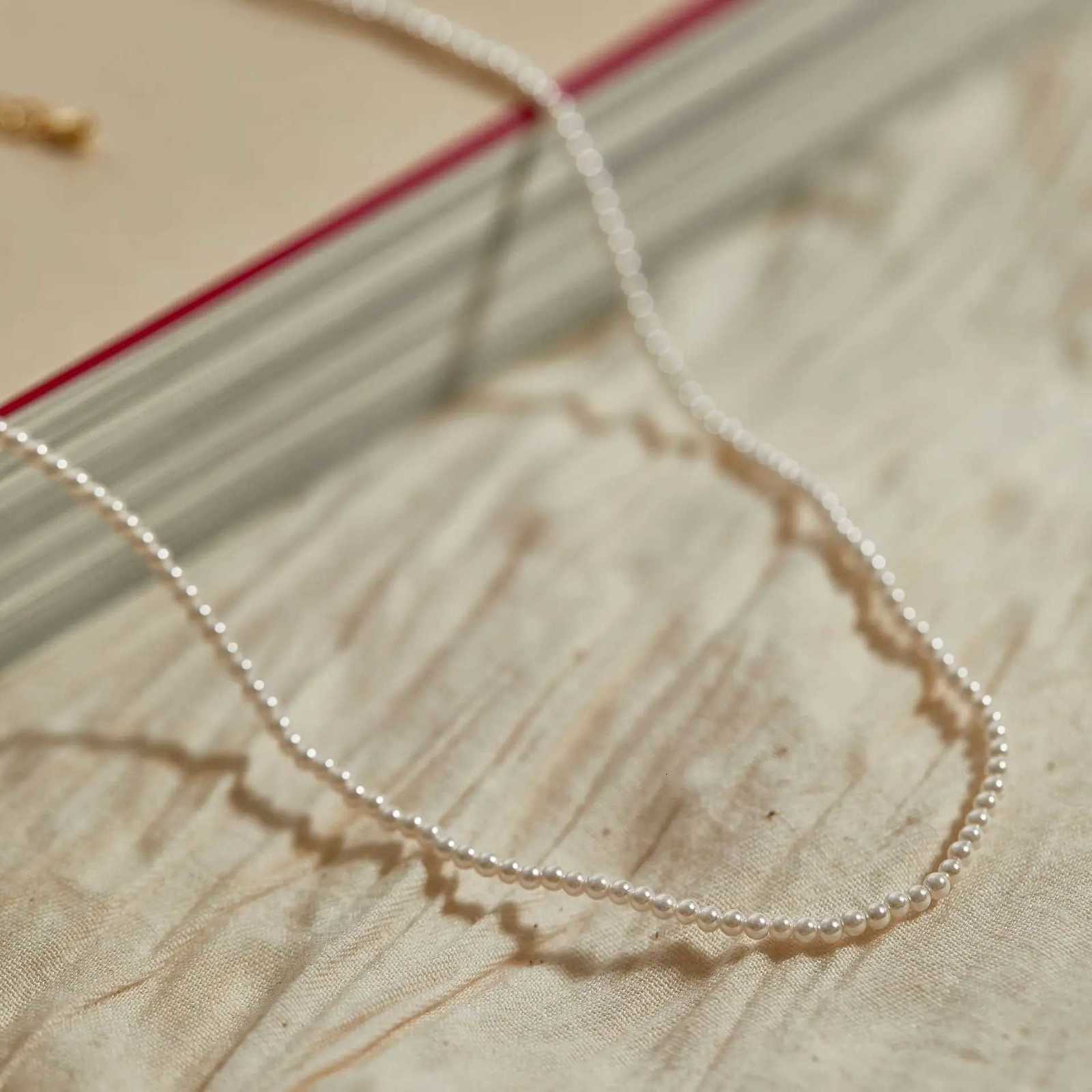 Elegant White Pearl Necklace for Women Retro Multiple Sizes Pearl Bead Chokers Clavicle Chain Minimalist Design Jewelry Party Y250805