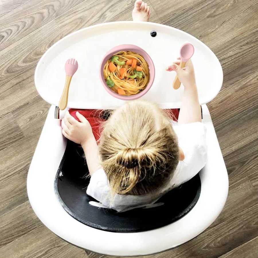 3Pcs Silicone Baby Feeding Bowl Set Baby Learning Dishes Suction Bowl Set Wood Spoon Fork Children Tableware Baby Supplies X250806