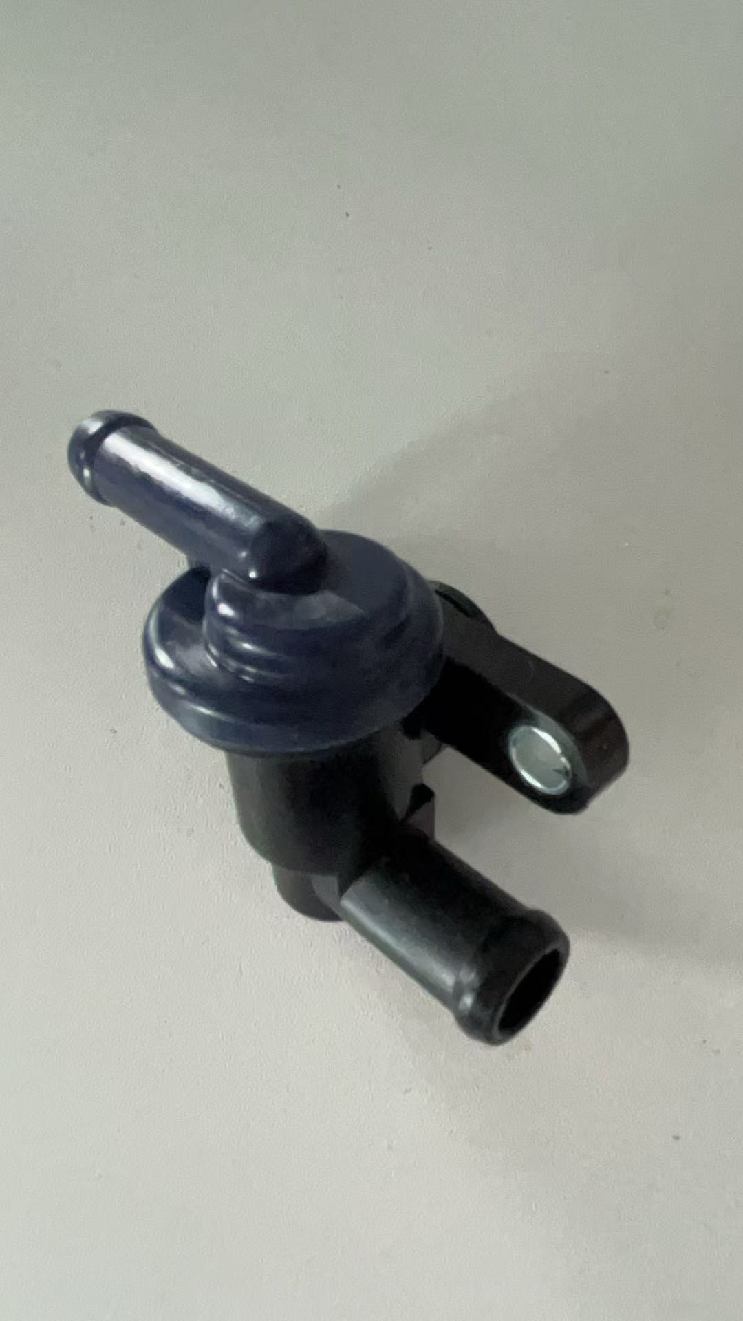 Thermostat suitable for automotive thermostat assembly aluminum