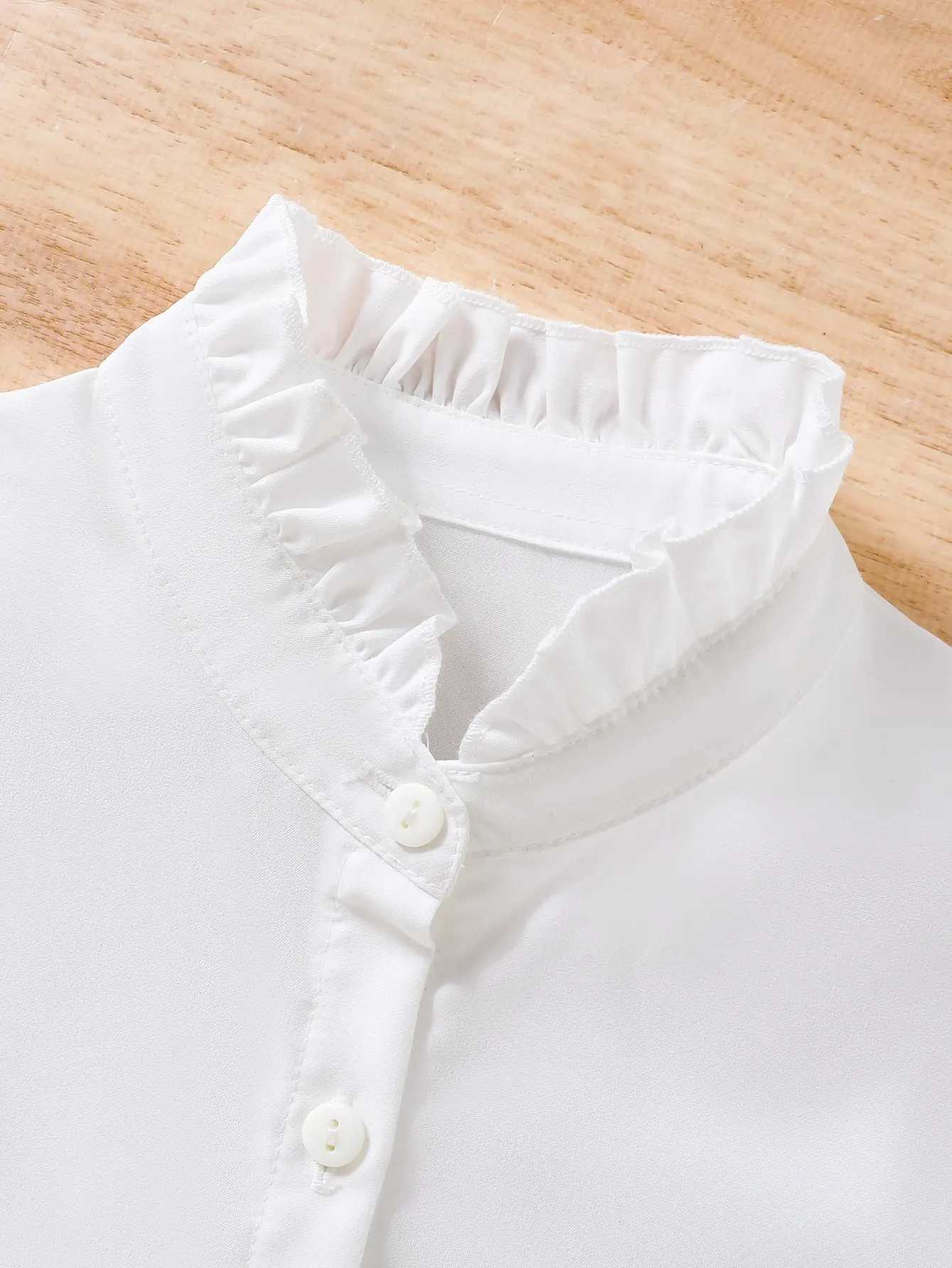 New summer girls shirt white short sleeves ruffled decoration comfortable and breathable. X250806
