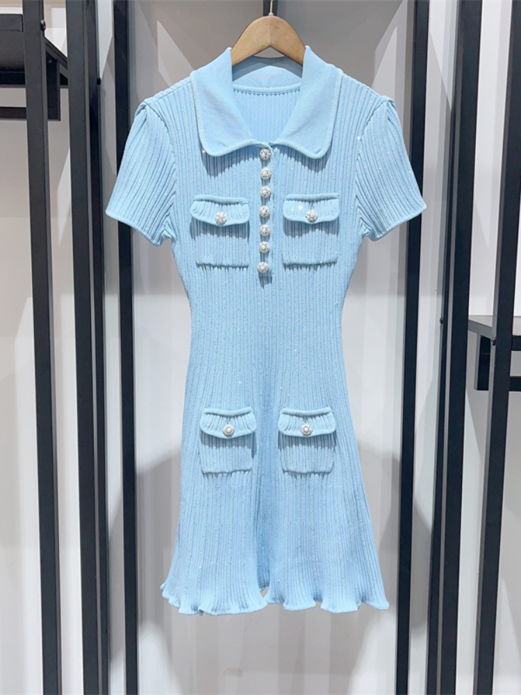 Designer dress, exquisite ribbed elastic knit dress, diamond buckle short sleeved lapel dress in blue and white,78