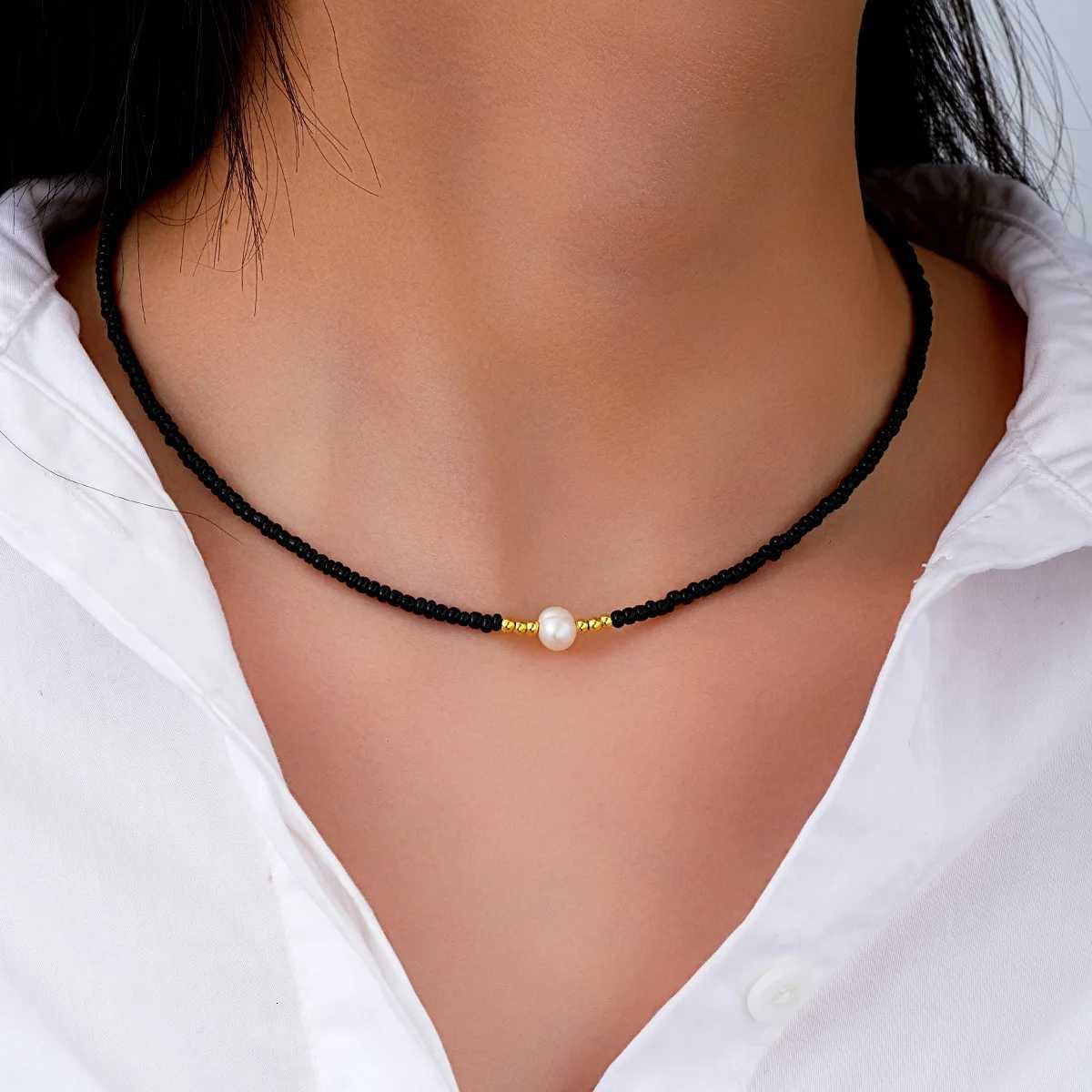 Fashion Boho Beads Necklace for Women Imitation Pearl Seed Beaded Strand Short Choker Necklace Handmade Female Jewelry Gifts Y250805