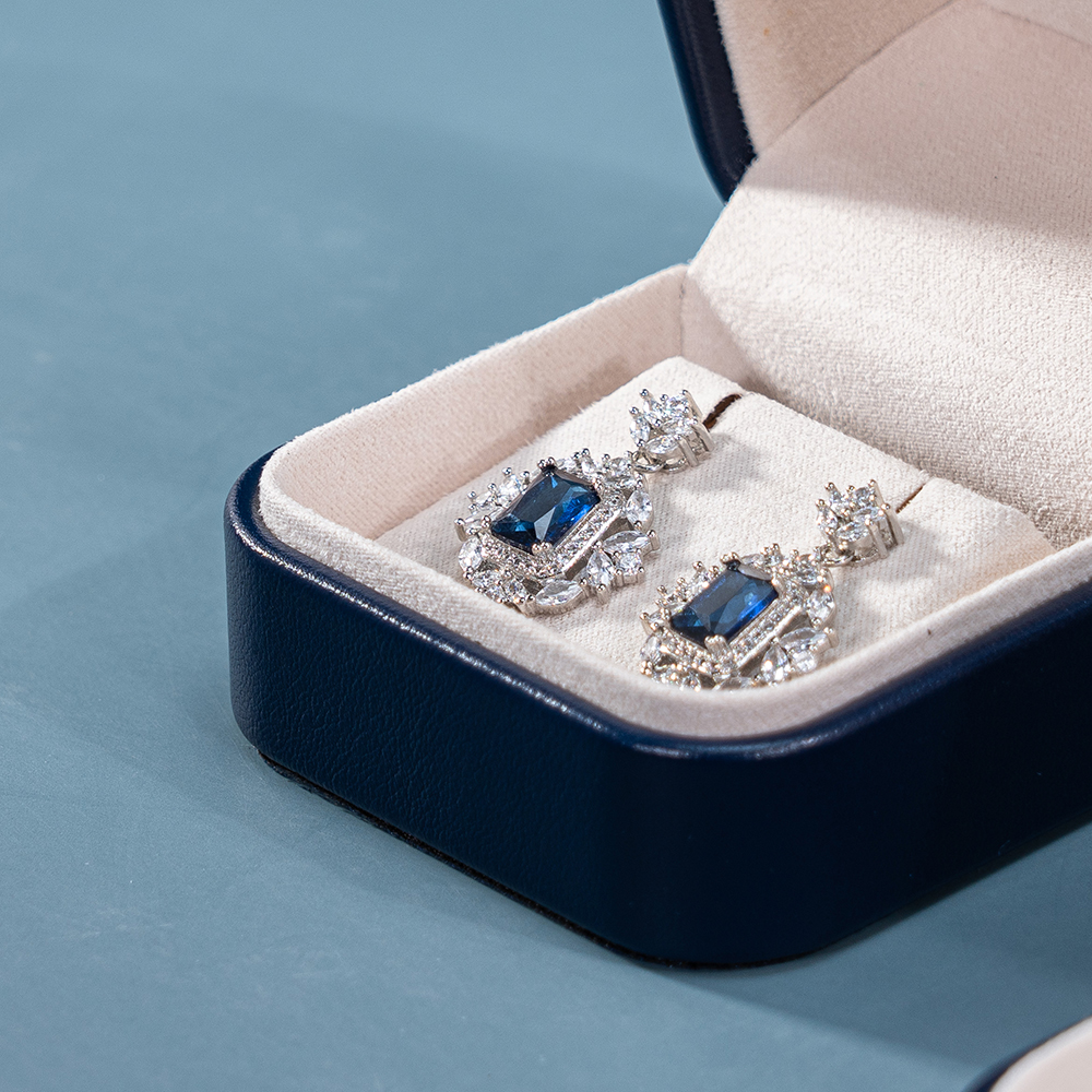 Premium Tailor-Made PU Leather Gift Box | Chic Accessory Holder