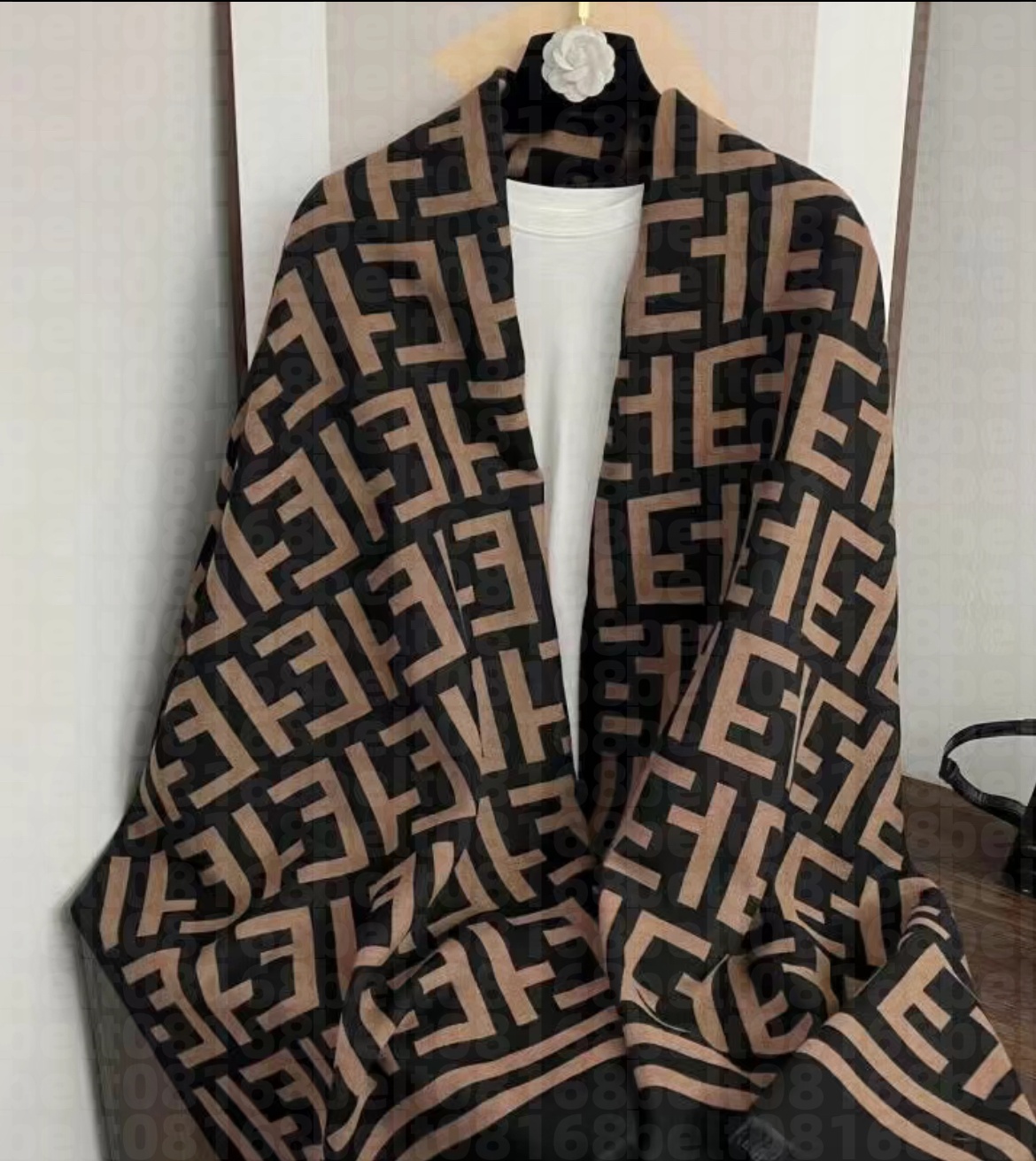 Women designer scarf womens fashion luxury designer brand wool cashmere scarf woman winter warm soft windproof letter scarves with tassel outdoor daily outfit