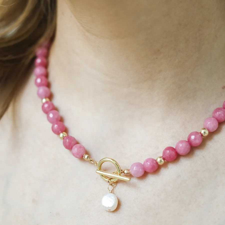 High-end fashion trend new holiday punk surfing natural stone Baroque pearl short simple design necklace Y250805