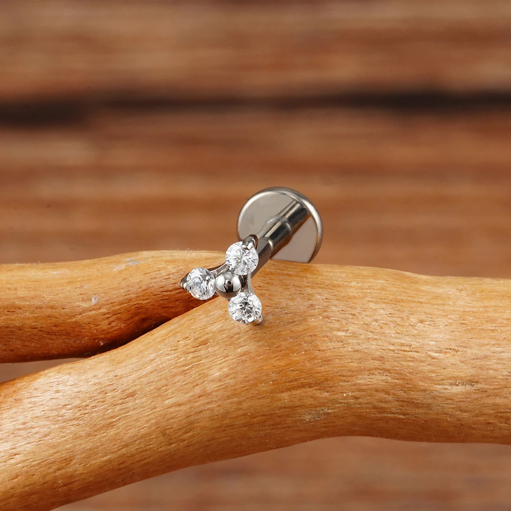 Right Grand ASTM 36 16G Triple CZ Cartilage Helix Earring CZ Tragus Stud Conch Earlobe Lip Piercing Jewelry 250805