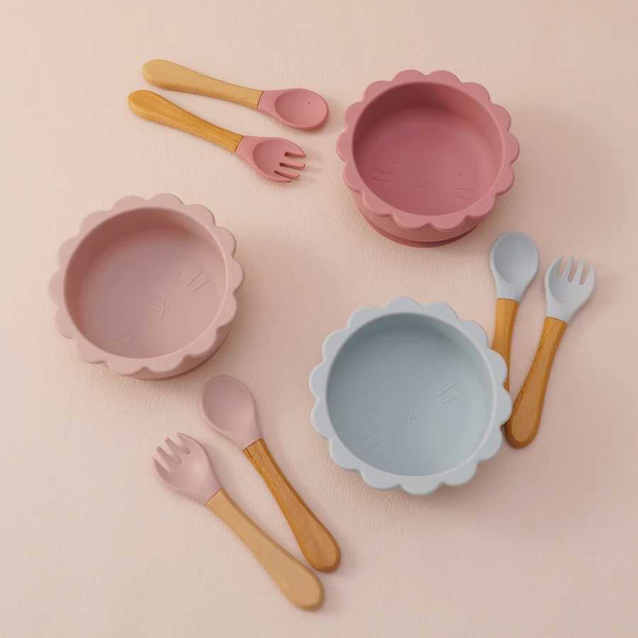 3Pcs/Set Silicone Baby Feeding Bowl Waterproof Spoon Fork Baby Stuff Color Kids Silicone Cartoon Animals Dishes For Baby X250806