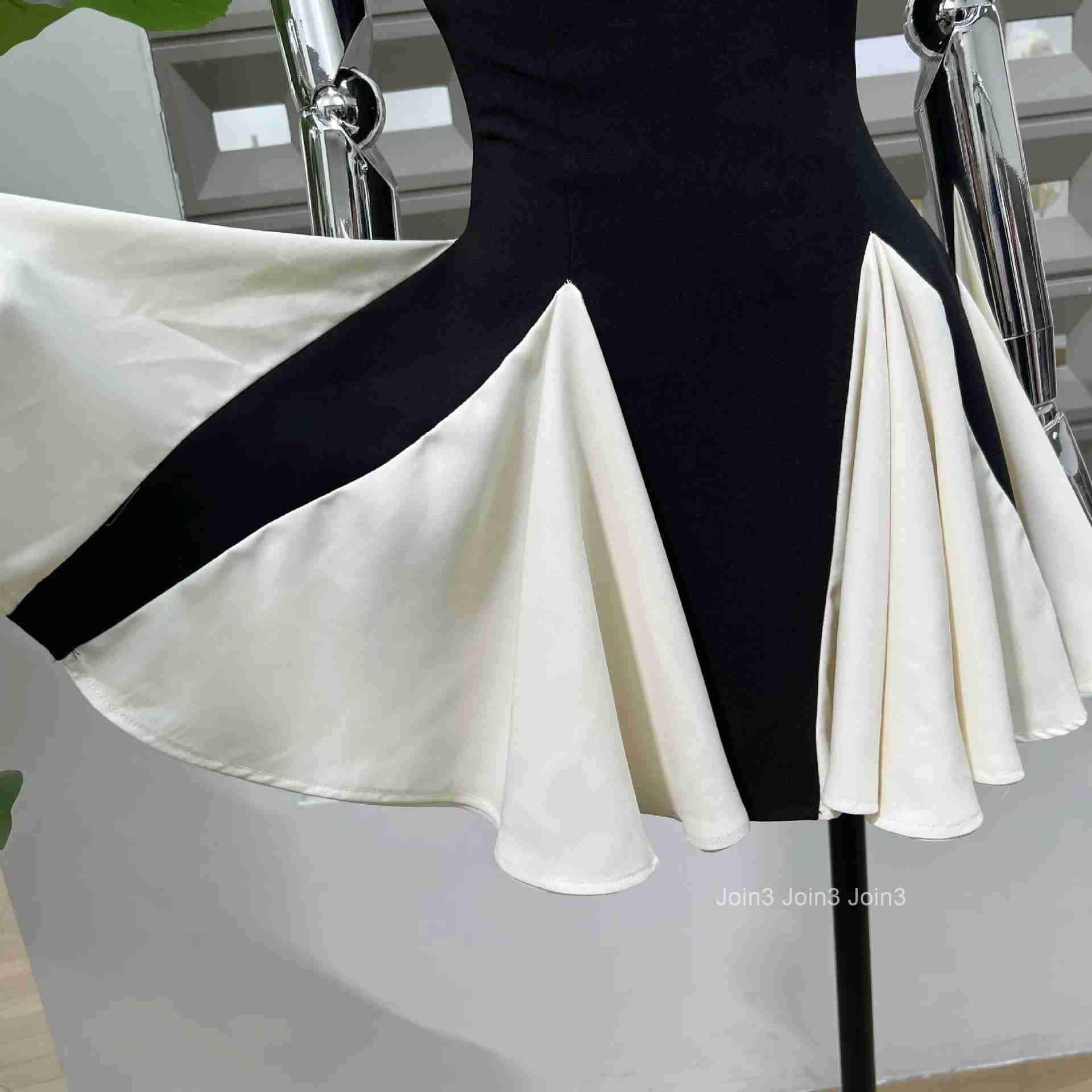 KBQ Elegant Hit Color Party Dresses For Women Camisole Sleeveless Backless High Waist Folds Hem Mini Designer Dress Female New