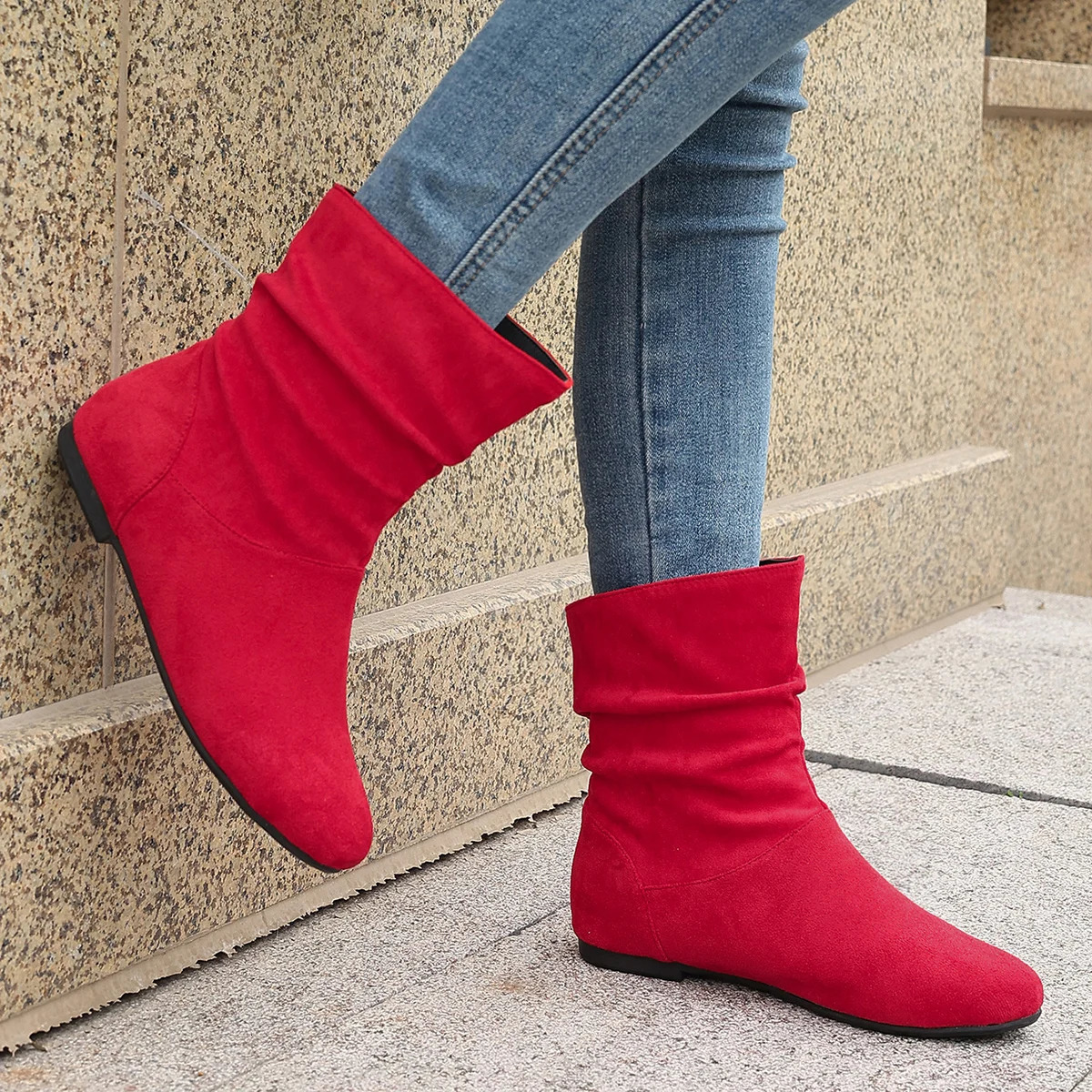 One-step womens nude boots fashionable and casual stacked elastic flat low-tube womens boots pleated solid color round head 250805