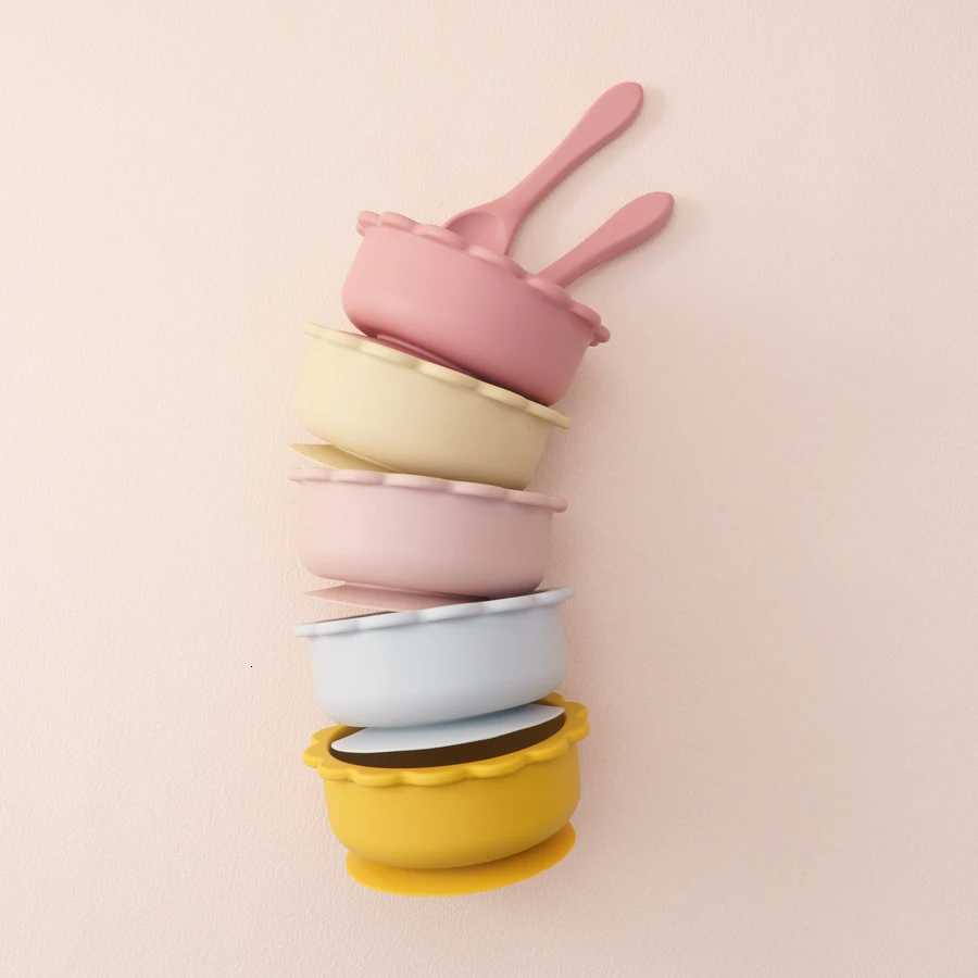 Color Kids Silicone Baby Feeding Bowl Silicone Dishes For Kids Waterproof Spoon Non-Slip Crockery Bowl Childrens Tableware X250806