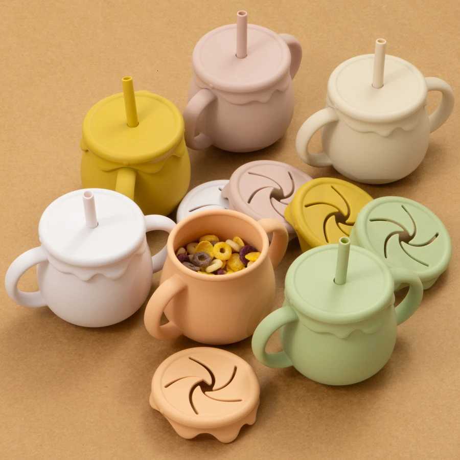 New Kids Silicone Feeding Food Storage Box Snack Cup Portable Newborn Drinking Cup Infant Dual Purpose Sippy Cup Baby Supplies X250806