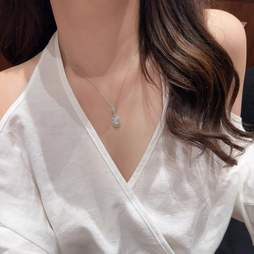 2025 Sparkling Luxury Jewelry Dove Egg Pendant 925 Sterling Silver Oval Cut White 5A Cubic Zircon CZ Diamond Gemstones Party Women Clavicle Necklace G