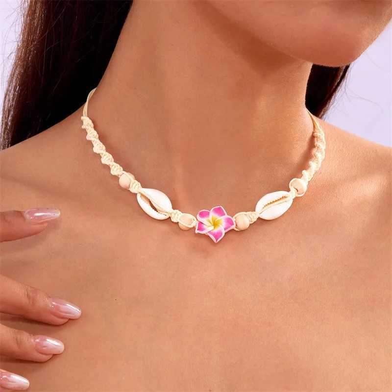 Bohemia Sea Shell Choker Necklace For Women Fashion Summer Sweet Flower Pendant Hand-woven Rope Neck Chain Jewelry Accessory Y250805