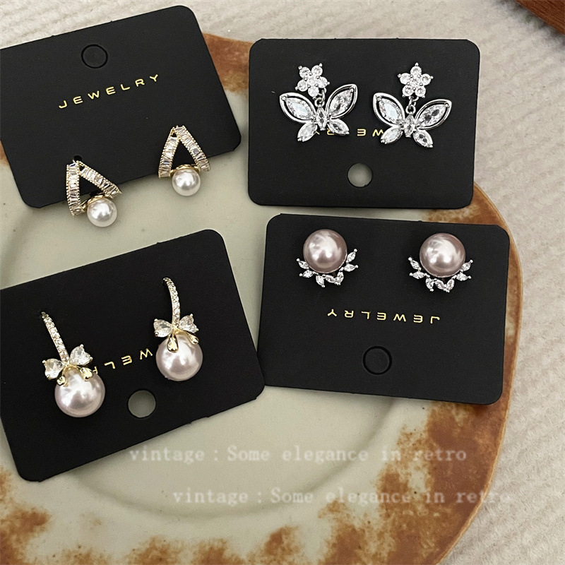 Free Shipping Designer Luxury Jewelry New Zircon Pearl Earrings For Women Elegant Exquisite Ear Clips Fashion Versatile Ear Accessories