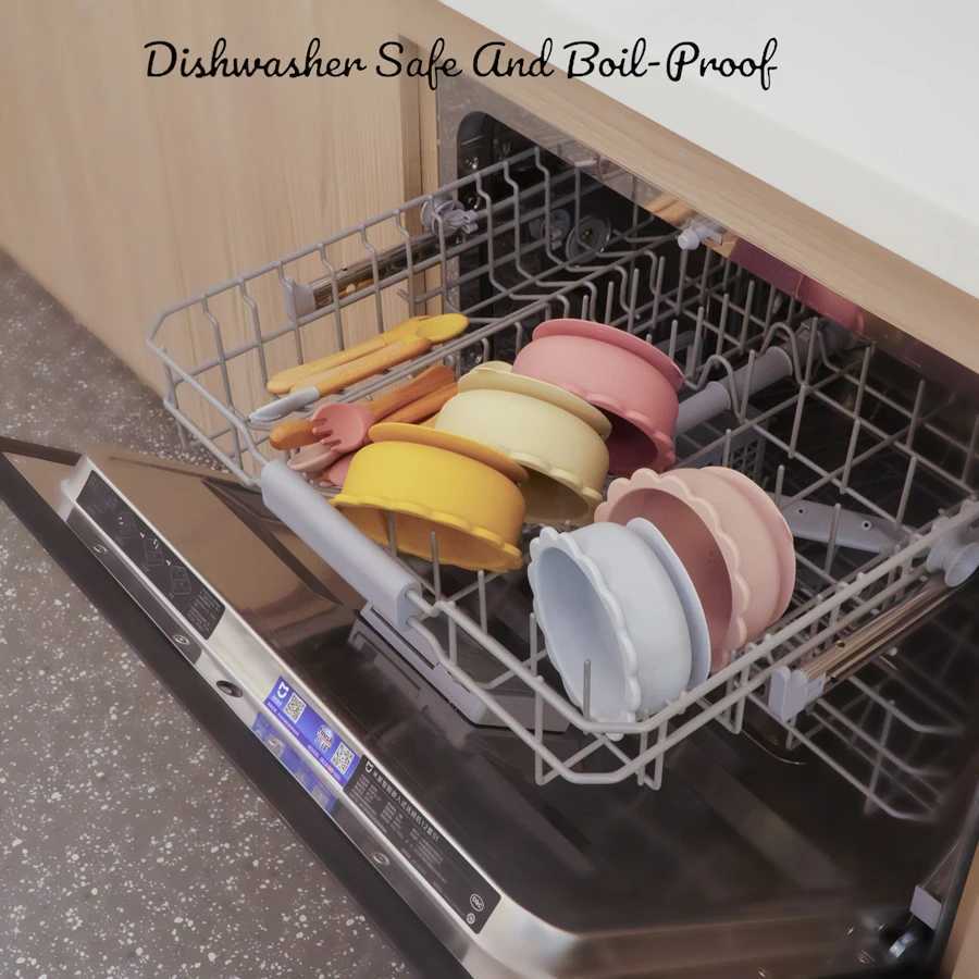 3Pcs/Set Silicone Baby Feeding Bowl Waterproof Spoon Fork Baby Stuff Color Kids Silicone Cartoon Animals Dishes For Baby X250806