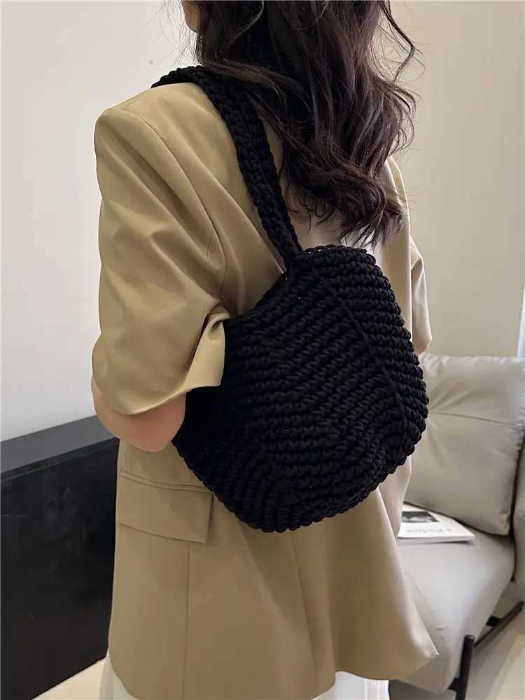 Trendy 2025 Womens Basket Weave Shoulder Bag Versatile Small Size Soft Fabric Casual Sle Single Handle Bucket Bag Z250807
