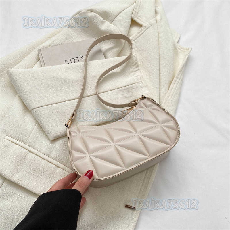 Womens Solid Color Simple Texture Single Shoulder Bag 2023 Winter New Versatile Underarm Bag Style Womens Bag H250806