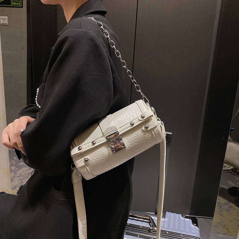 Brand Retro Cylindrical Crocodile Print Shoulder Bags for Women Chain Crossbody Bag Designer Lock Handbags and Purses Female