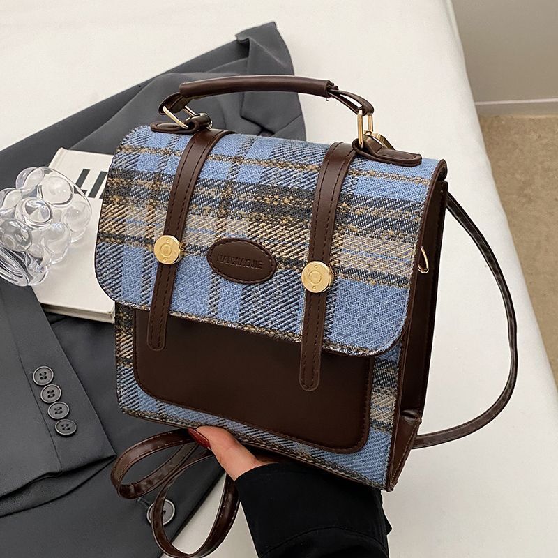2025 Autumn New Women s Backpack College Style Backpack Niche trend New Style Simple Grid Backpack Commuting Retro Style New Designer Backpack