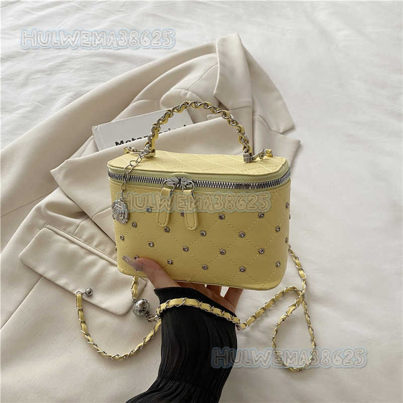 Fashion Quilted Chain Small Bag for Women 2025 New High-end Shiny Diamond Box Bag Stylish Shoulder Crossbody Bag Trendy H250806
