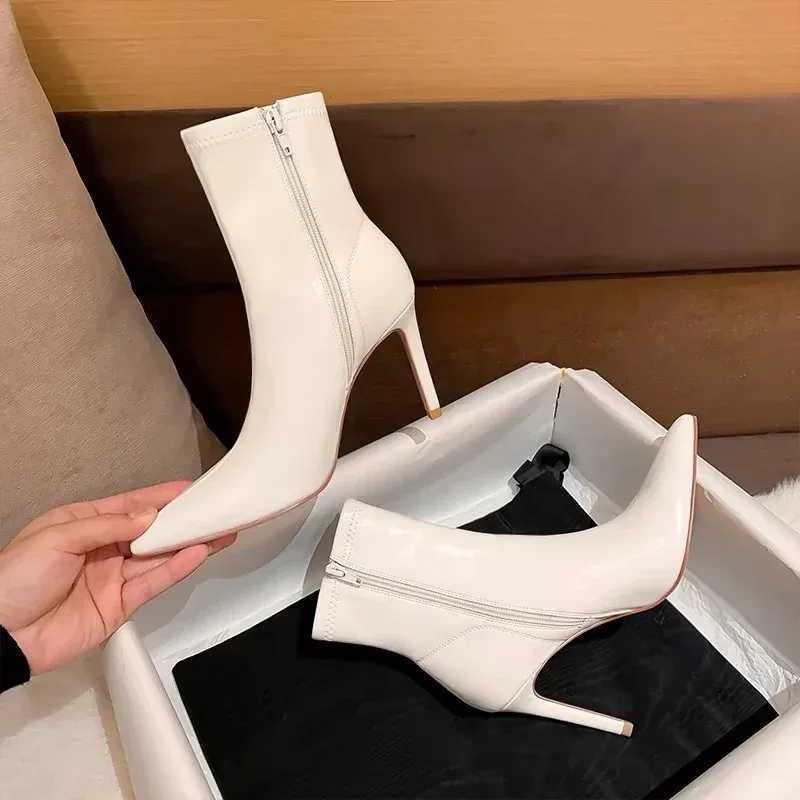 Modern Solid Color High Heels Boots Spring and Autumn 2024 New Womens Pointed Toe Stiletto Heel Side Zipper Short Boots XJ250807