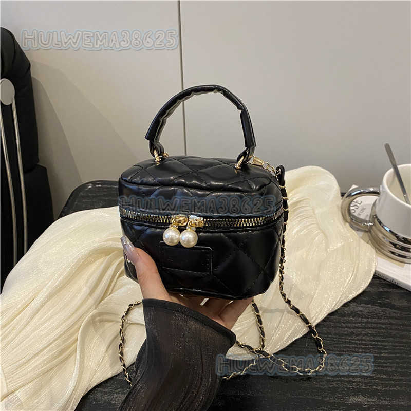 2025 Summer New Quilted Embroidery Mini Handbag Womens Bag Single Shoulder Crossbody Bag Chain Bucket Bag H250806