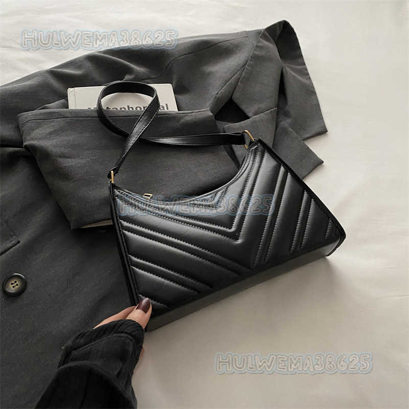 Niche Design Quilted Baguette Underarm Bag for Women 2024 Summer New Trendy Versatile Chain Shoulder Bag for Girls H250806