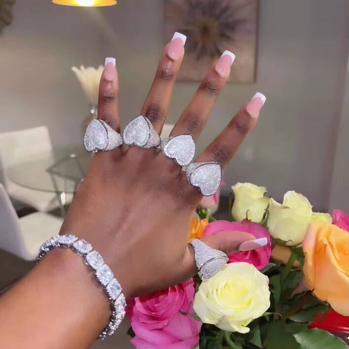 Luxury Iced Out CZ Gold Big Heart Ring White Hip Hop 18k Gold Silver Plated Women Heart Rings