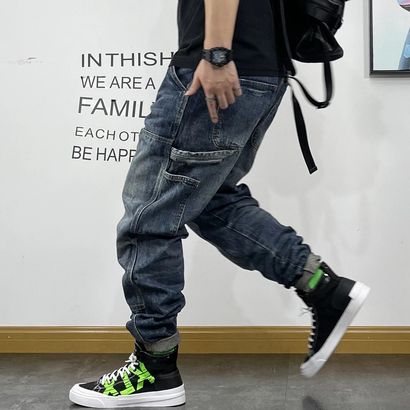 American Fashion Hip Hop Cargo Jeans Streetwear Skateboard Harem Trousers Men Clothing Japanese Harajuku Denim Casual Pants Male 250805