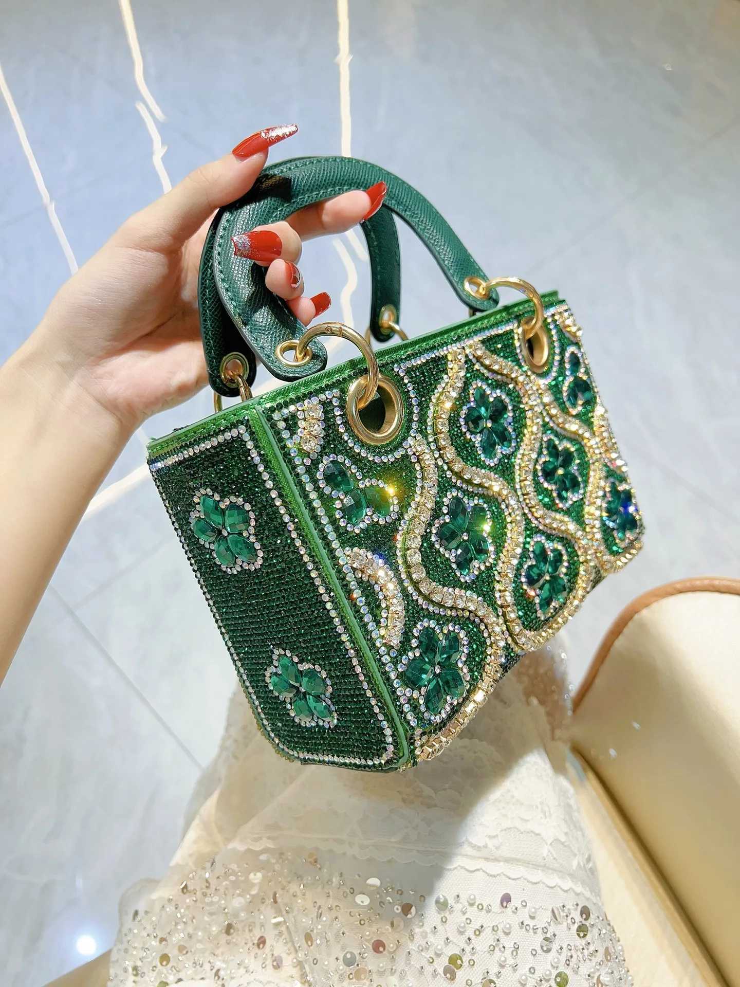 Handmade Light Women Evening Bag Handbag Shoulder Crossbody Dinner Bag with Shiny Diamond Decoration FAshion Women Party Bag Z250807