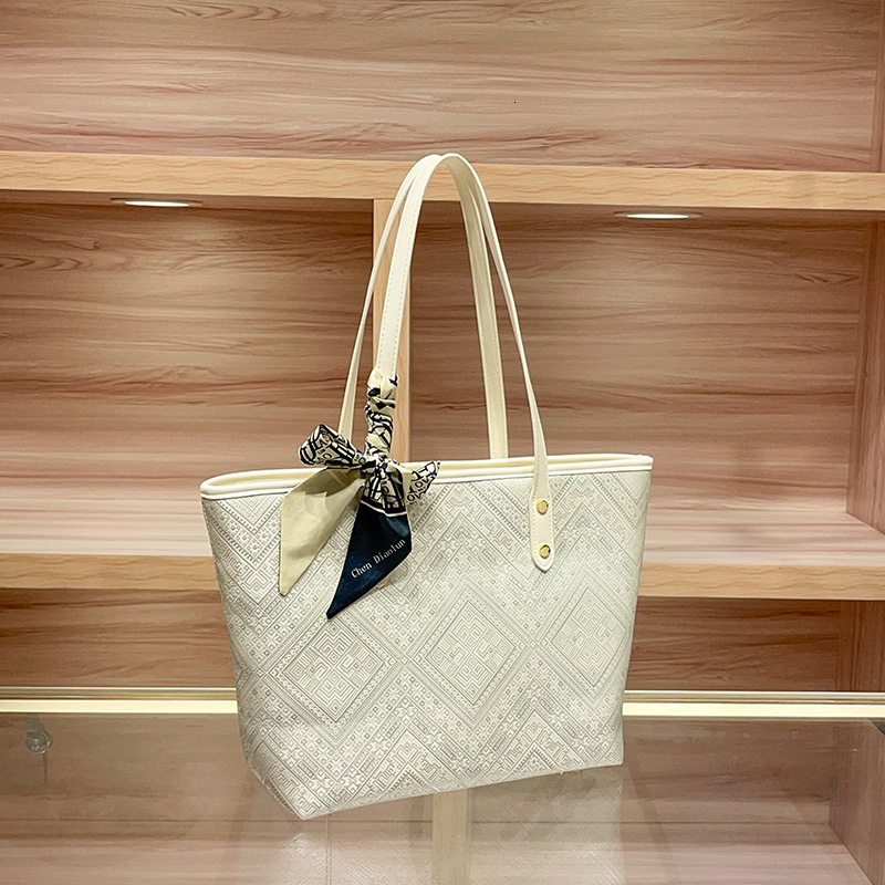 Commuting Bag Large Capacity Tote Bag 2025 New Handbag New Chinese Style Brocade Luxury Bag Shoulder Designer Bag Bag Underarm Shopping Bag