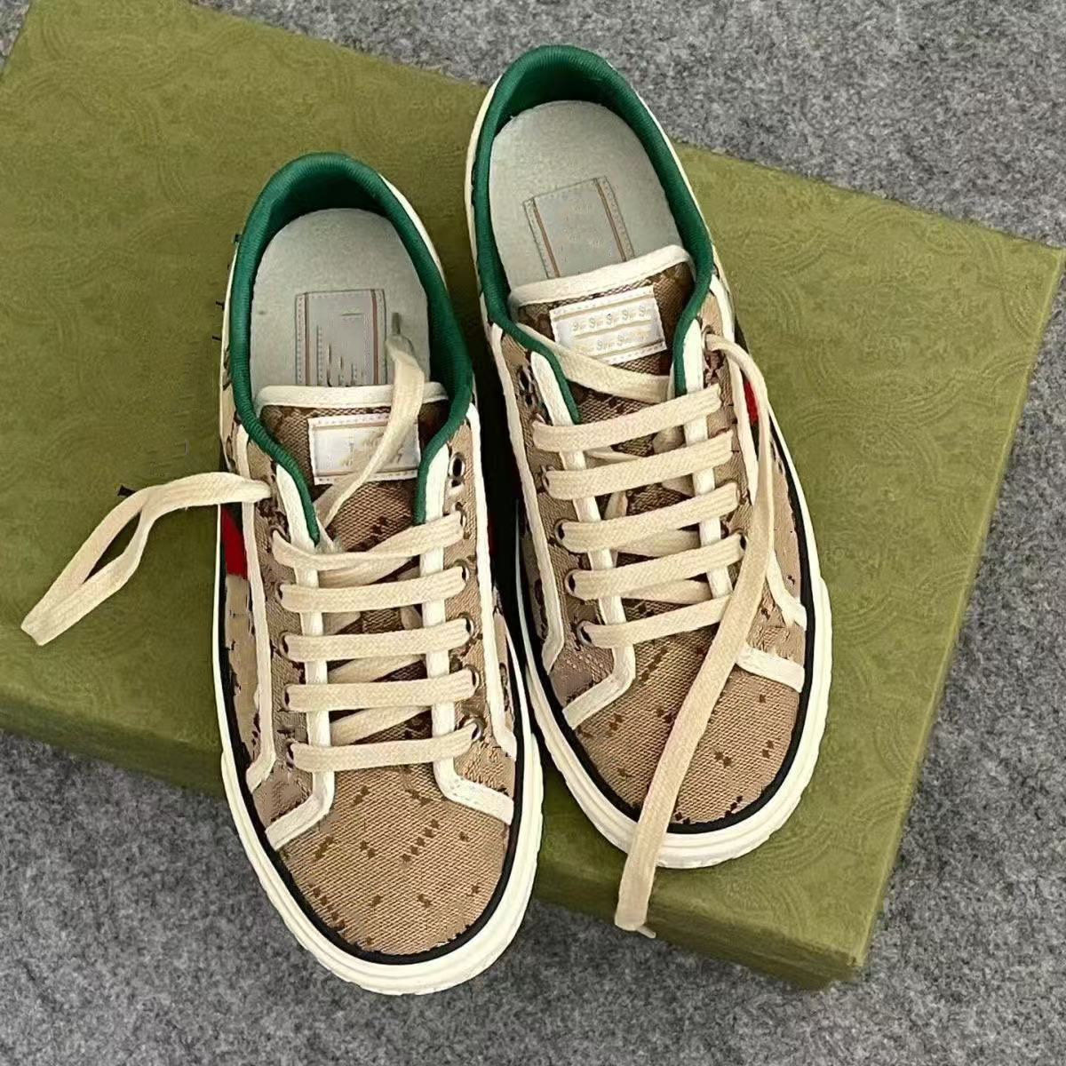 Designers Tennis sneaker canvas Luxurys Shoe Beige Blue washed jacquard denim Women Shoes Rubber sole Embroidered Vintage casual Sneakers