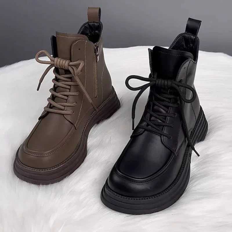 2025 Winter Womens Boots Plush New Platform Warm Short Boots Flat Bottom Comfortable Outdoor Lace Up Ankle Boots Fi Shoes XJ250807