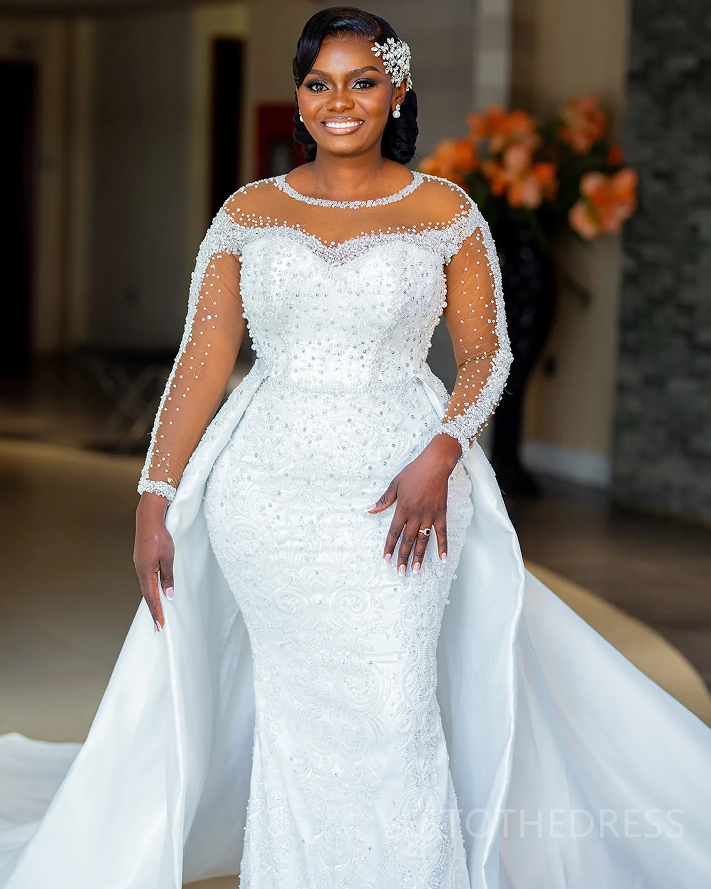 Fashion Mermaid Long Sleeves Wedding Dresses Scoop Neck Pearls Bridal Gowns Appliques Detachable Train Dresses Custom Made vestidos de novia