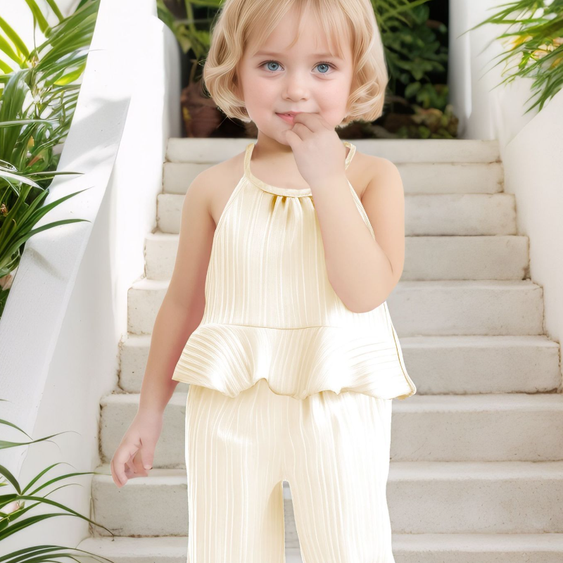 Little girl's summer set cute with lace straps and wide-leg trousers princess outfit with soft and comfortable pure cotton fabric Breathable and 