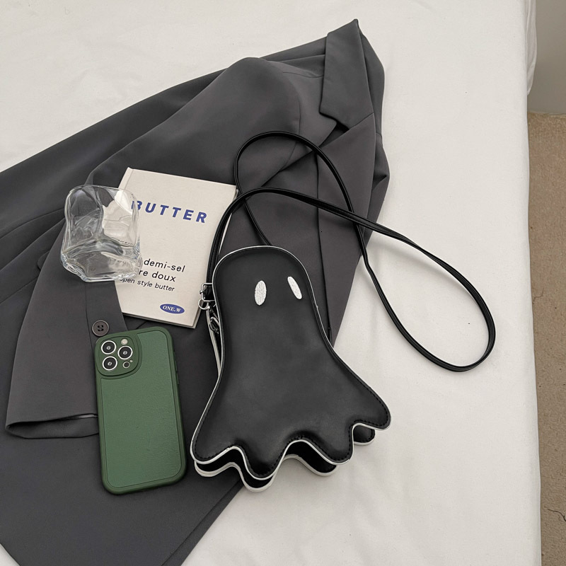 Free shipping designer Creative Street Style Spicy Girl Ghost Bag for Women New Niche Design Halloween Quirky Shoulder Bag Crossbody Bag