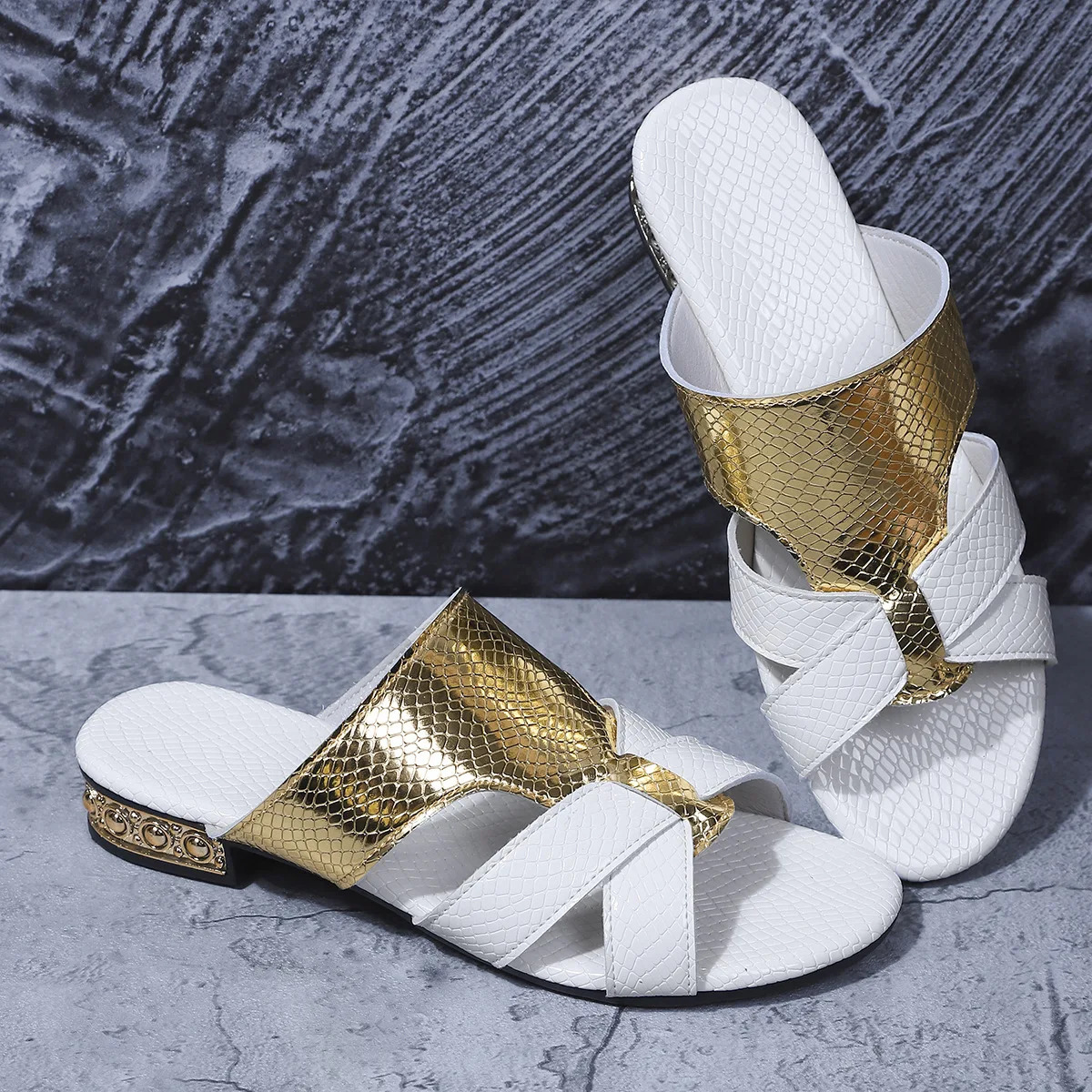 Women Slippers 2025 Casual Sandals Outdoor Soft Leather Thick Soled Slope Woven Straw Shoes Slide 250801