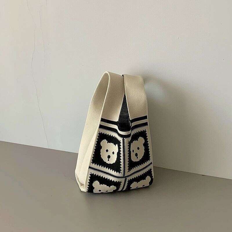 New Network Celebrity Handheld Panda Large Capacity Gift Handbag Woven Wristlet Bag