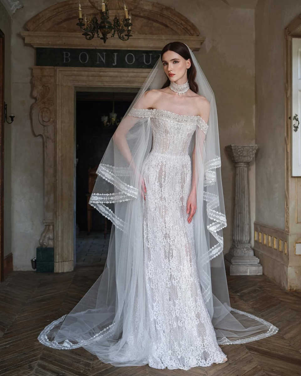 Simple Long Wedding Veils Lace Applique Two Layer Chapel Length Bridal Veils Wedding Marriage Accessories Customized