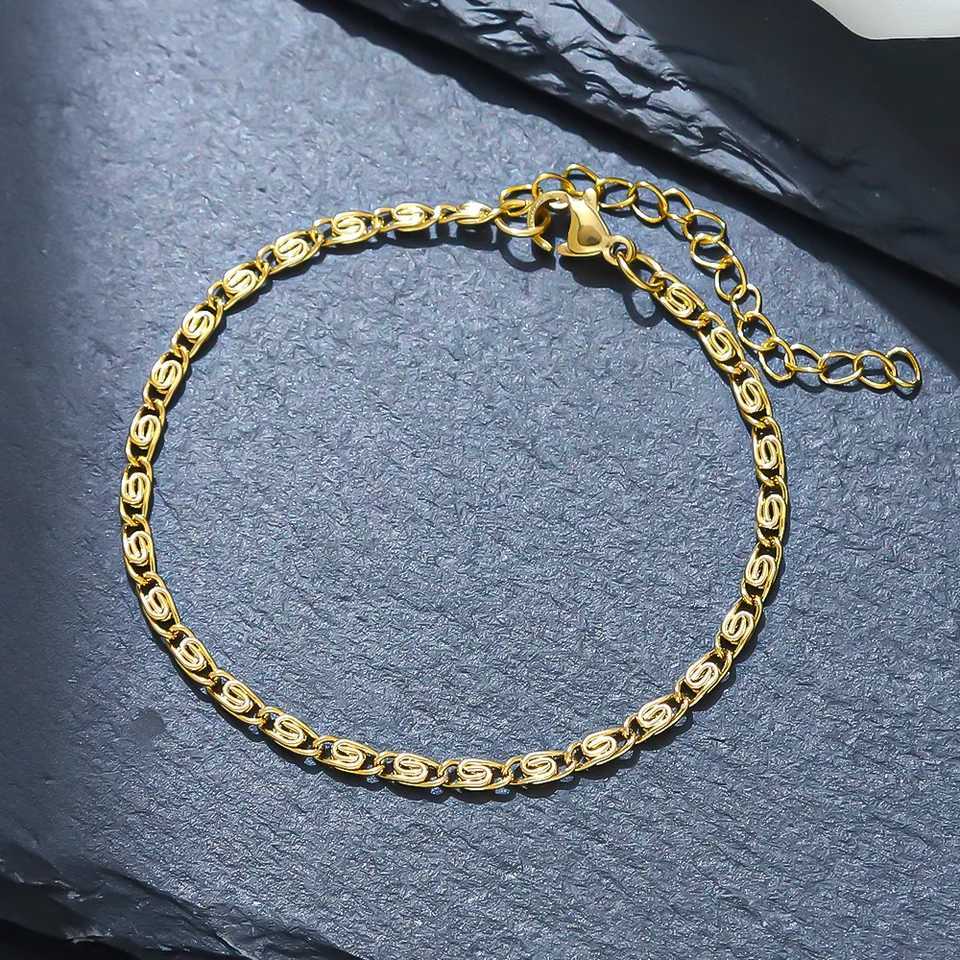 12pcs Fashion Stainless Steel Womens Bracelet Excellent Value Combination Gold Color Chain Bracelet Surprise Jewelry Gift W250807