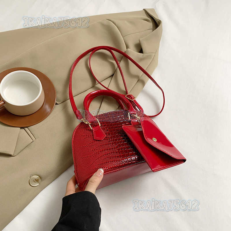 Trendy Fashion Bag 2024 Spring New Versatile Style Single Shoulder Crossbody Bag Shell Bag for Women H250806