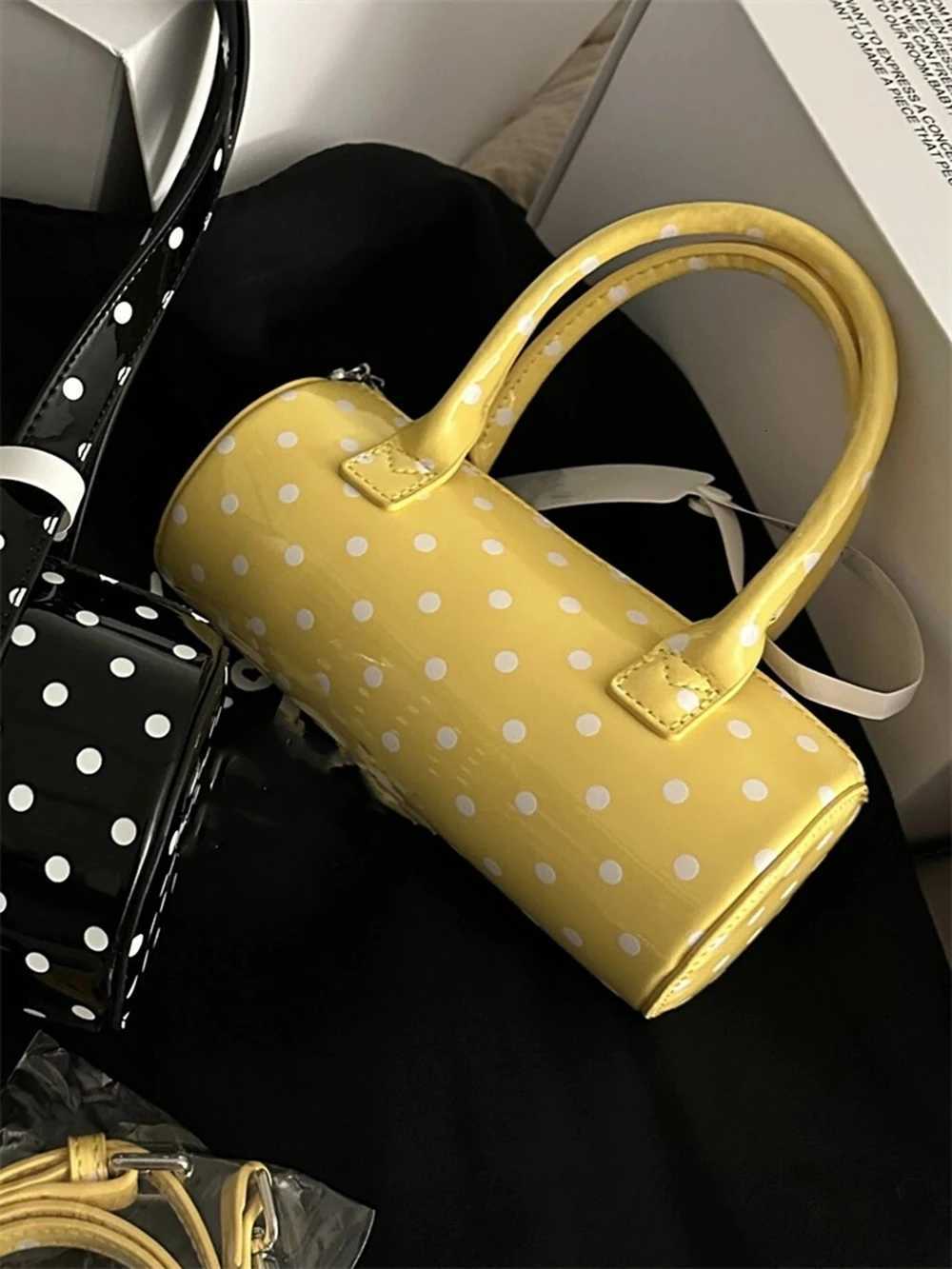 Korean Style Cute Polka Dot Round Cylinder Handbag Womens Unique Design Trendy Shoulder Bag Female Commuting Crossbody Bags Z250807
