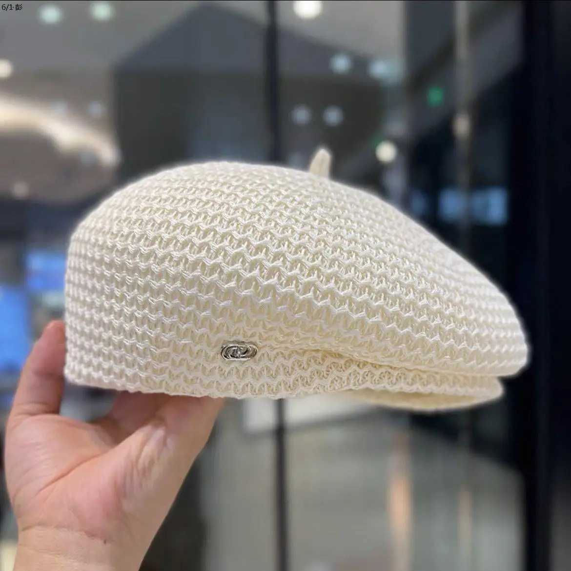 2024 New Fashionable and Versatile Face Showing Small Summer British Wind Hat Mesh Beret for Children XJ250807