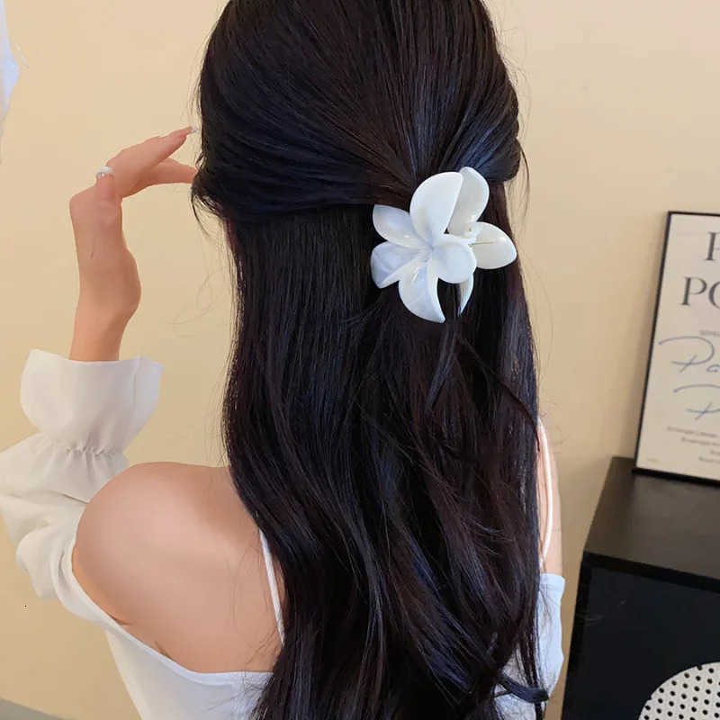 Korean Hawaiian Flower Crab Hair Clips Female Fashion Plastic Hair Claw Hairpin Barrettes For Girls Beach Hair Accessories U250807