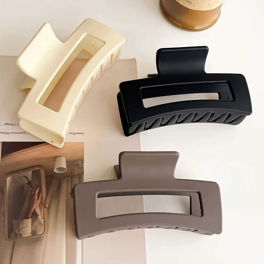 4pcs Set Women Hair Claw Simple Style Solid Color Big Hair Claw Clips Square Hair Clips Rectangular Fashion Hair Accessories U250807