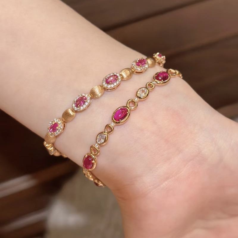 Stylish Rhinestone Encrusted Handcrafted Choker Collar Necklace | Sophisticated Elegance