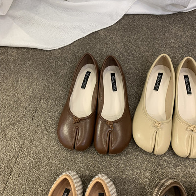 Women's Le Fu shoes 2025 new style split toe pig hoof shoes designer horseshoe shoes flat shoes single shoes