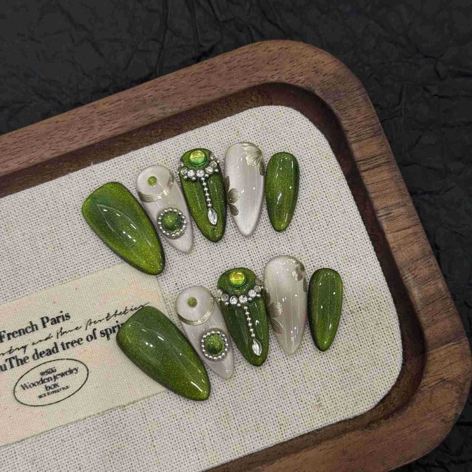 10pcs Handmade Press On Nails Green Cats Eye Summer Fresh Fake Nail Tips Shiny Diamond Decor Light Luxury False Nails For Girls Z250807